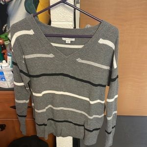 Lightweight American Eagle sweater